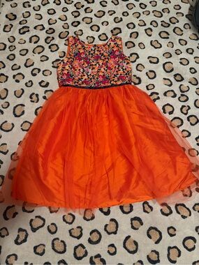 ATUN Embroidered Floral Bodice Orange Tulle Dress // Girls size 10/12